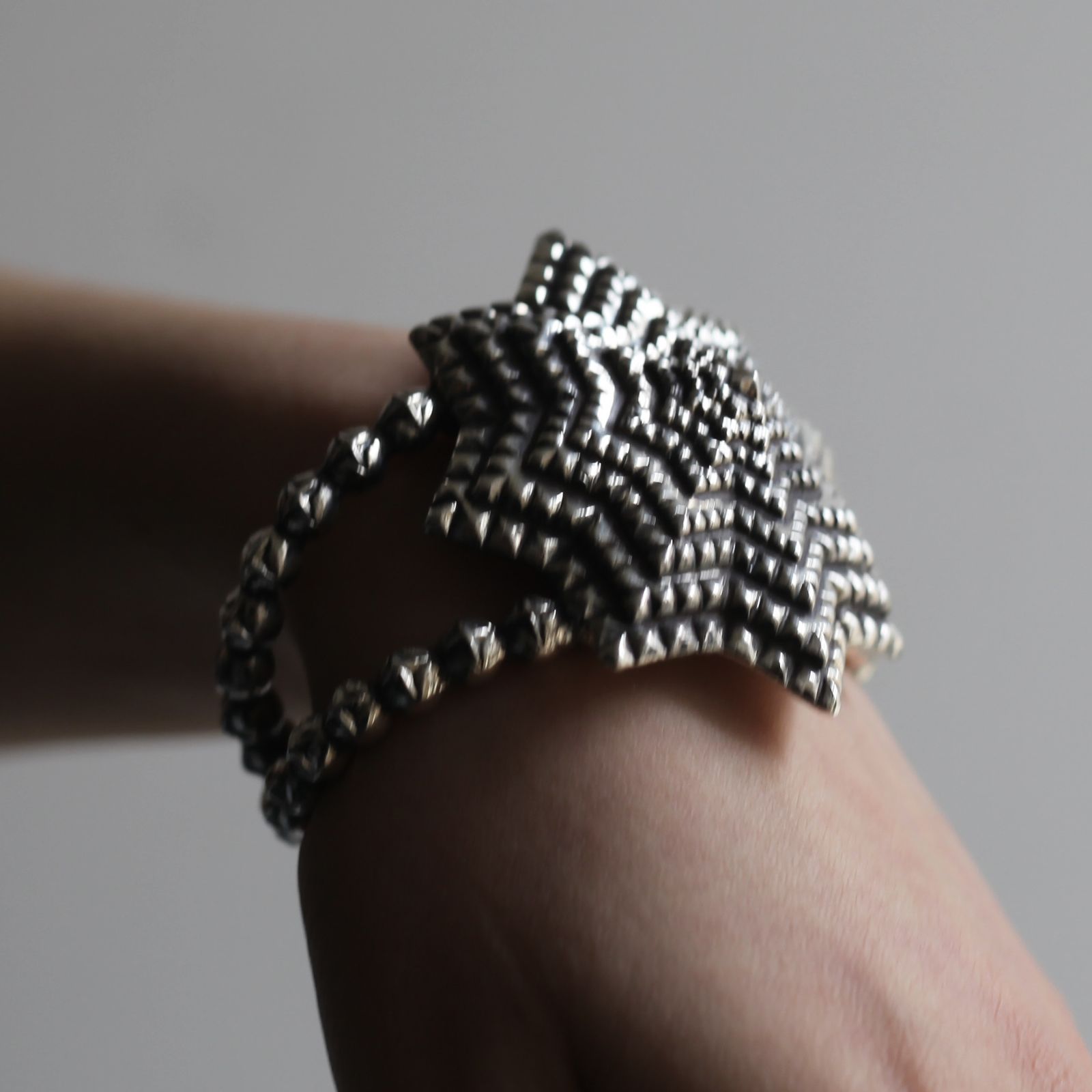 【お取り寄せ注文可能】Flower Element Bangle(SILVER)