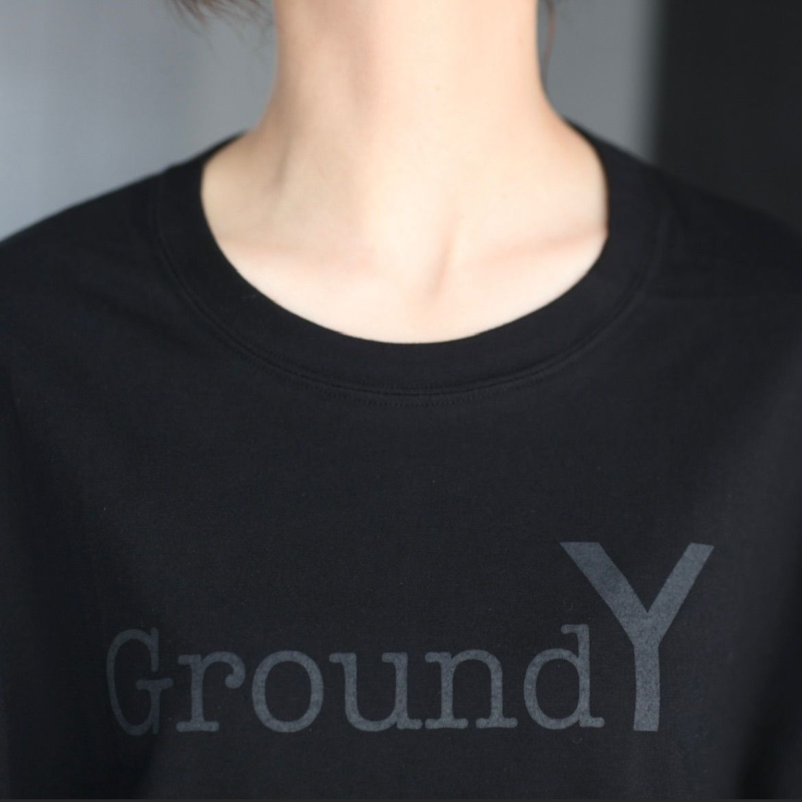 Ground Y - 【残り一点】定番黒ロゴTee | ACRMTSM ONLINE STORE Ground Y - 【残り一点】定番黒ロゴTee | ACRMTSM ONLINE STORE