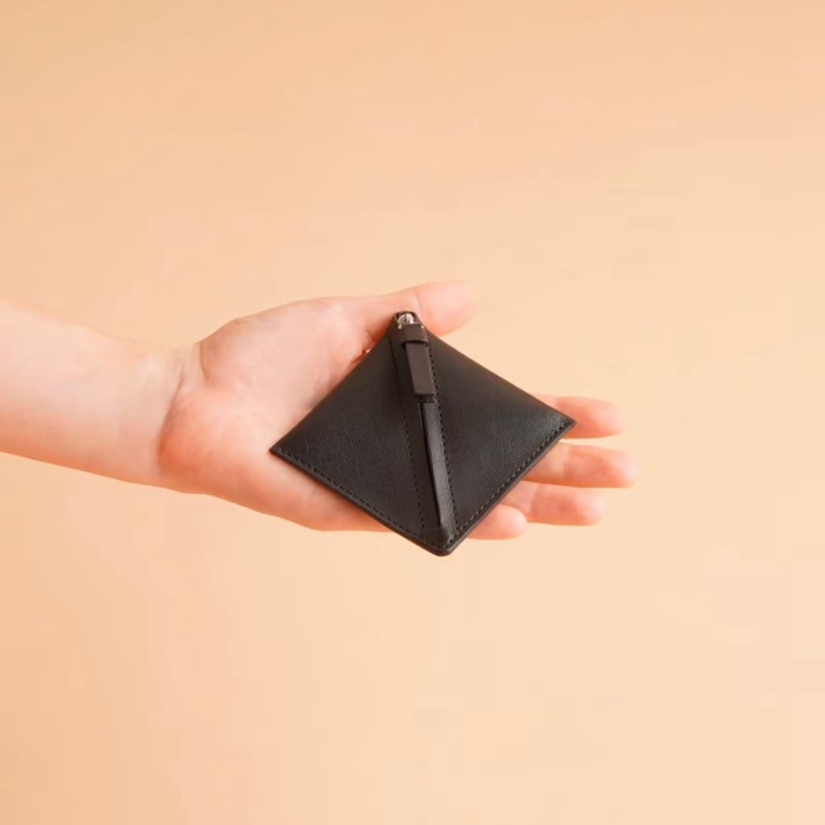 【残り一点】Slant Coin Case(CLASSIC LEATHER)