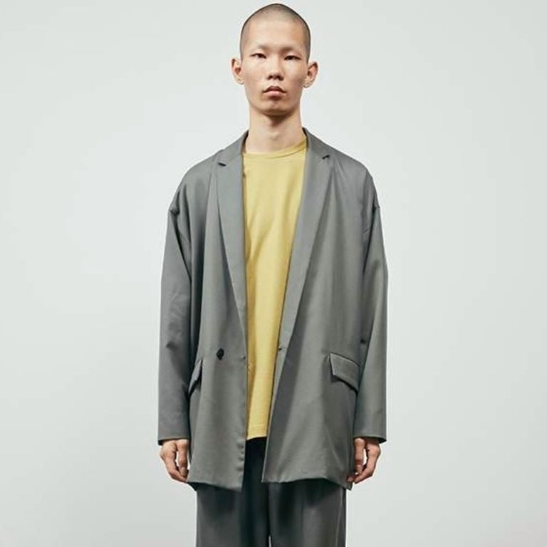 Dulcamara よそいきノーカラージャケット 飛び込める 