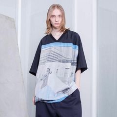 【残り一点】ランドスケープフォトVネックTEE