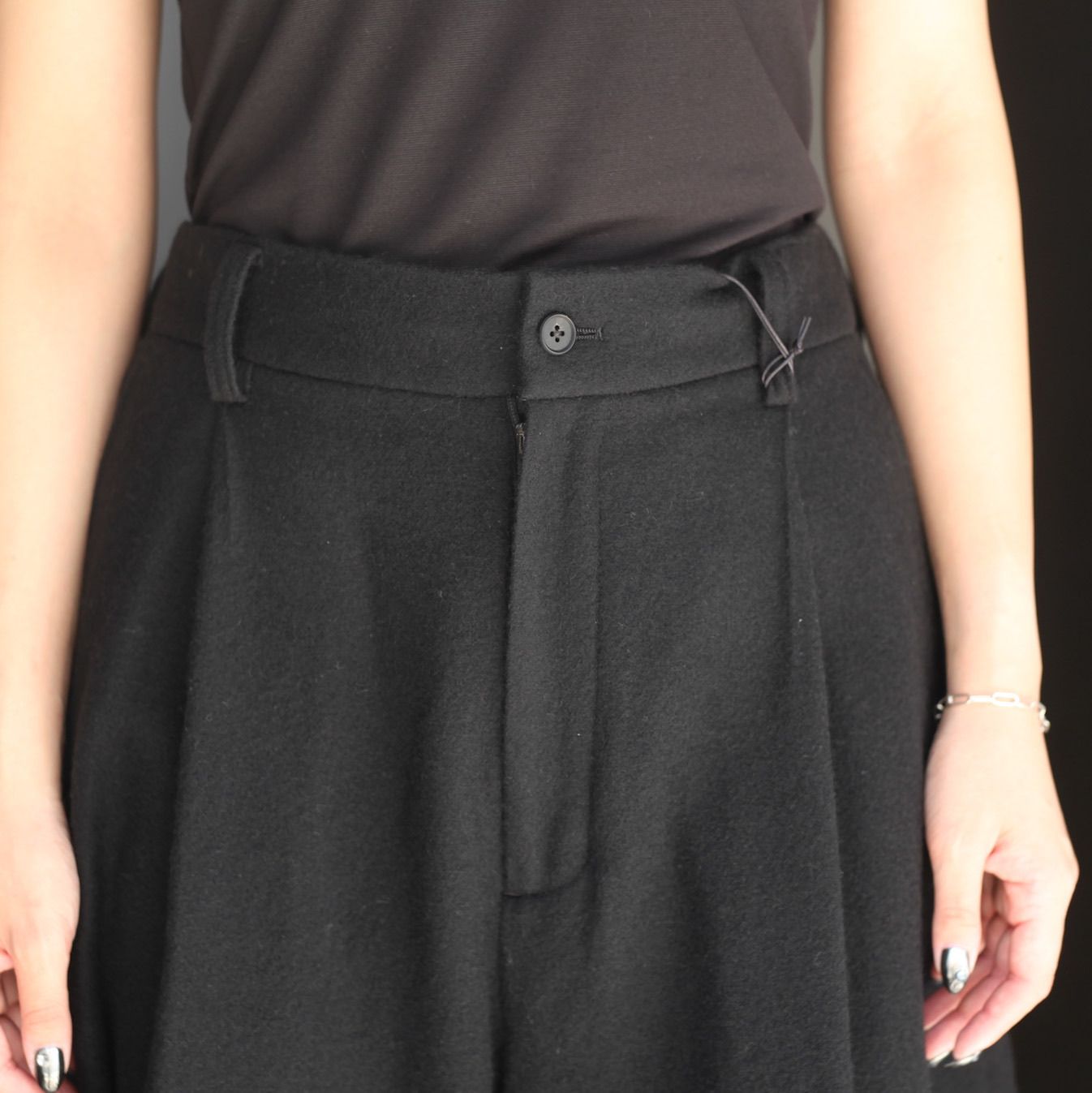【残り一点】Wool/Cashmere Fleece Easy Short Trousers