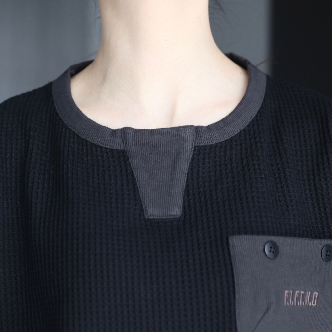 【残り一点】Pacis Thermal Henley Neck
