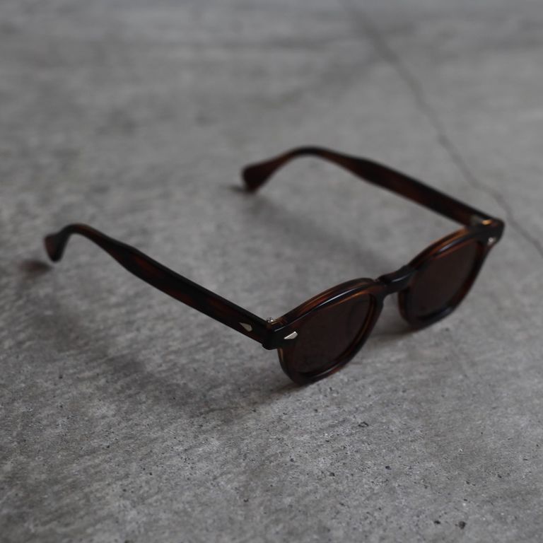 レンズ : CHOCO BROWN