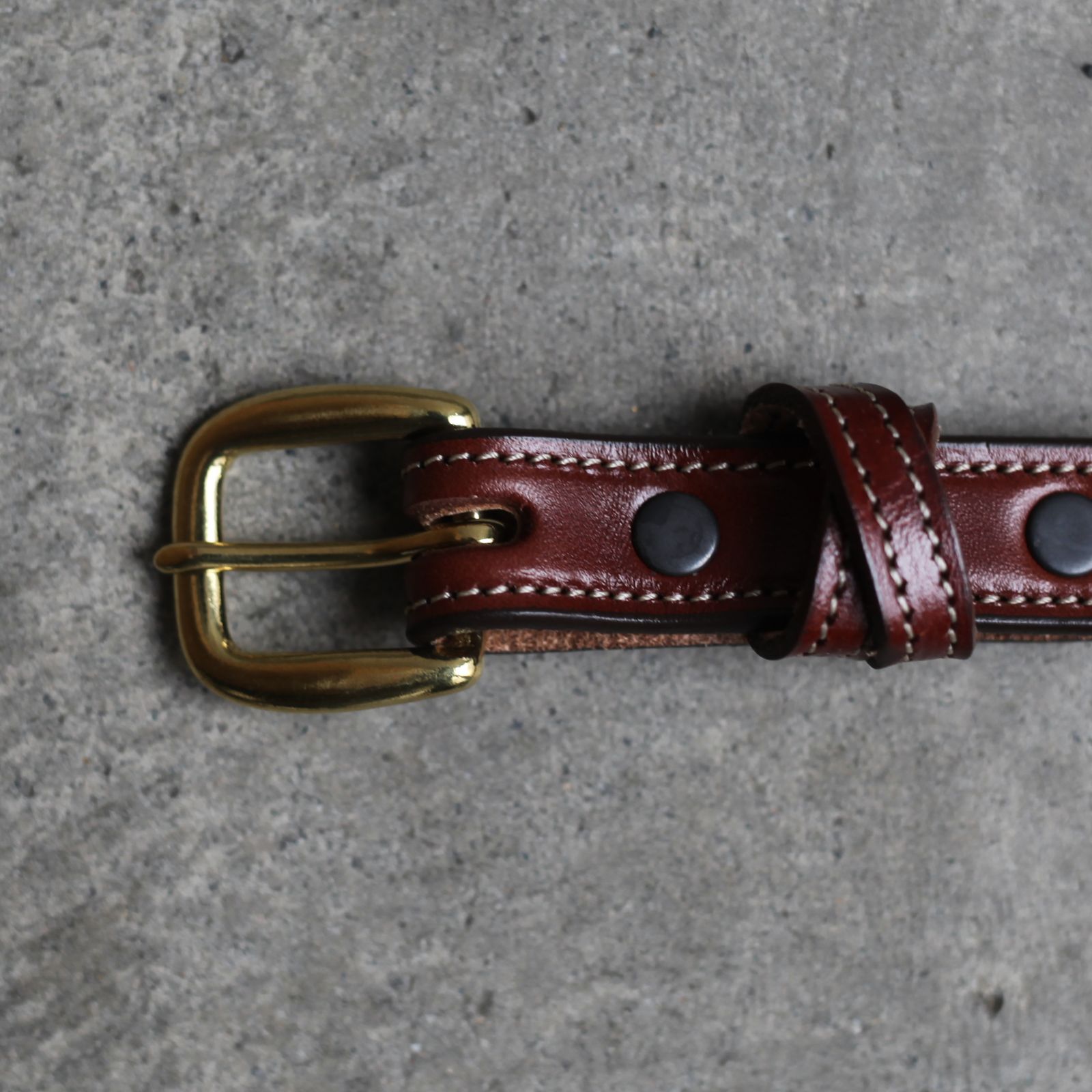 TORY LEATHER - 【残り一点】Crossed Keeper Belts(OAKBARK×BRASS