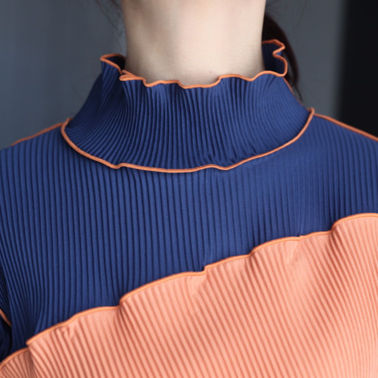【残り一点】Spiral Wave Long Sleeve Dress High Neck Type