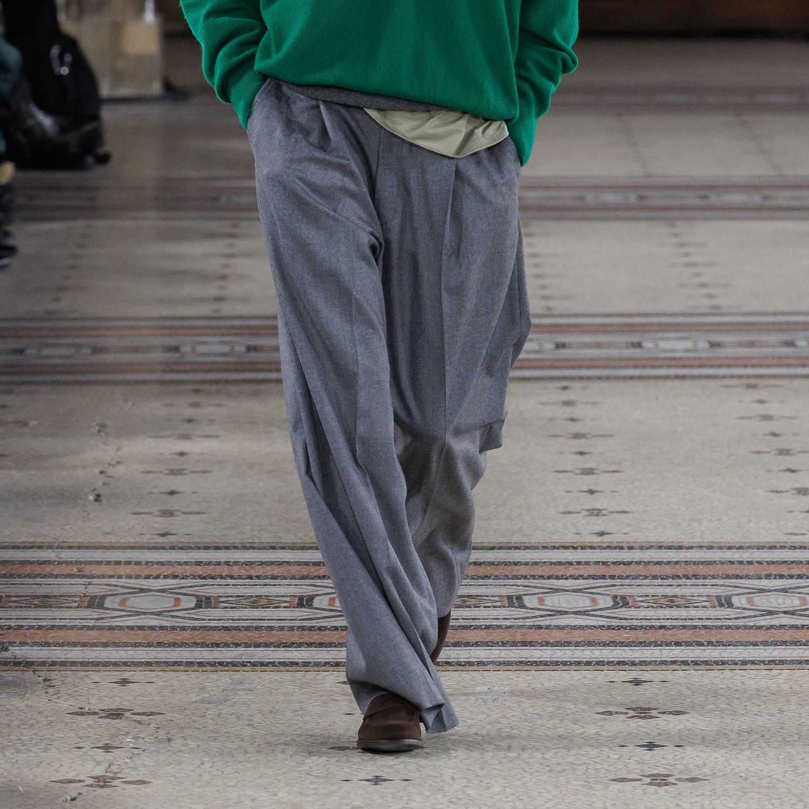 【残りわずか】Wool Flannel Extra Wide Trousers