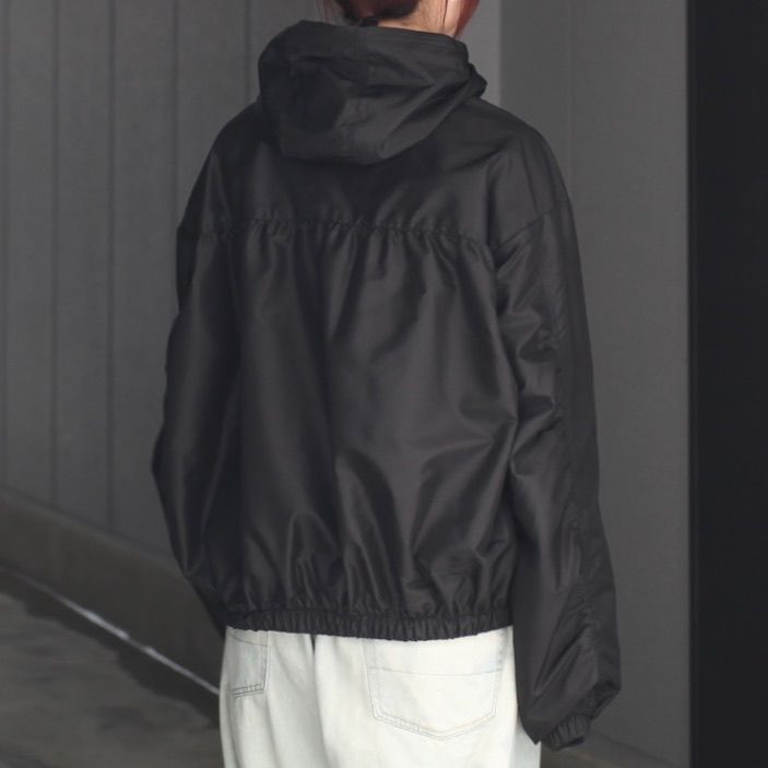 【残りわずか】Pure Silk Tafta Shirred Zip Hood Jacket
