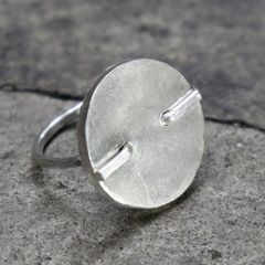 【お取り寄せ注文可能】U Shaped Pin Ring Round