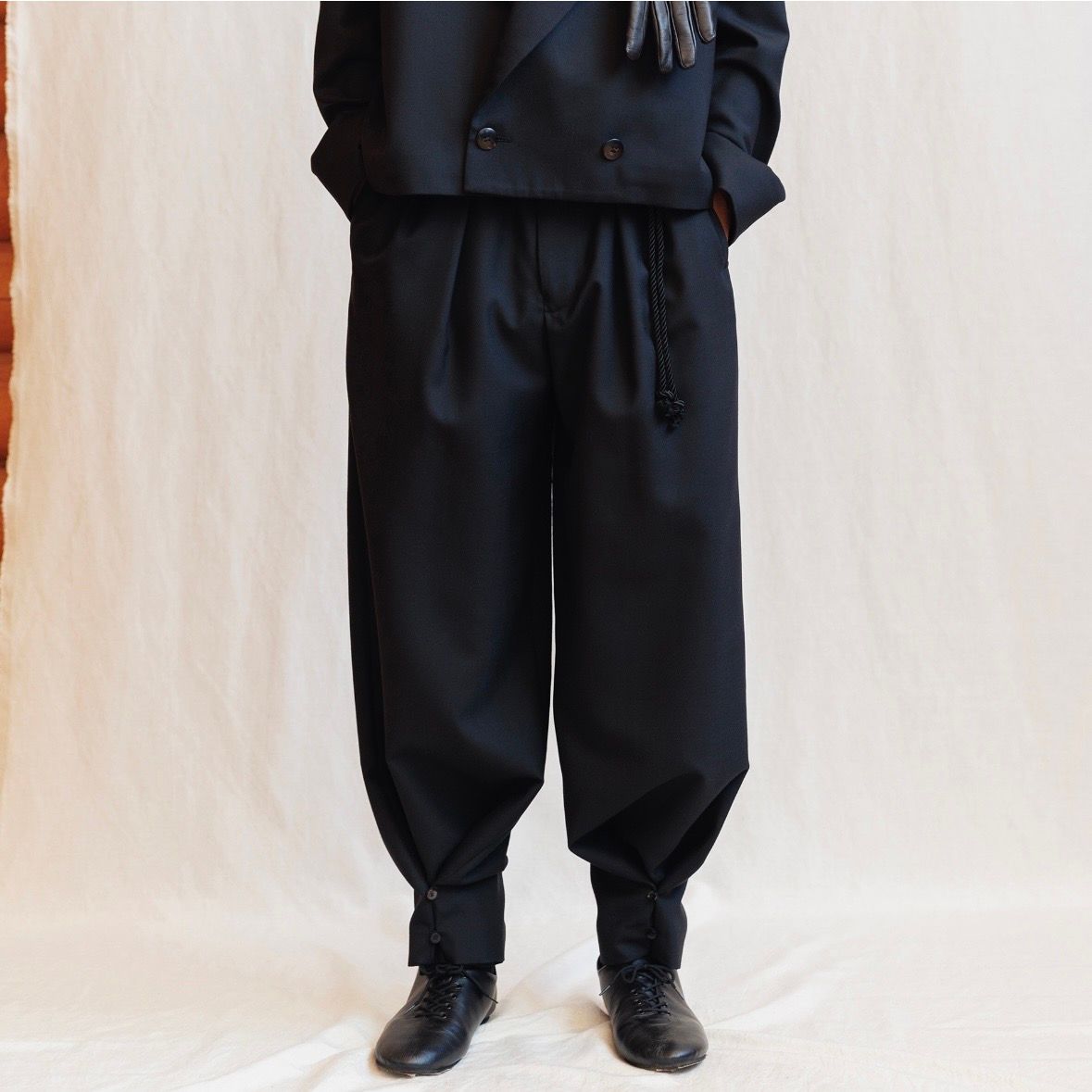 【残り一点】Squeeze Slacks
