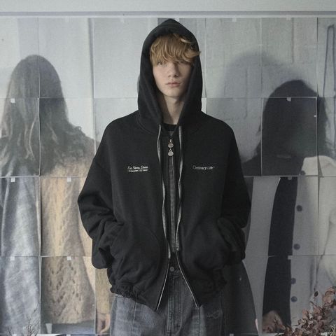 【残りわずか】Ordinary Old Style Zip Hoodie