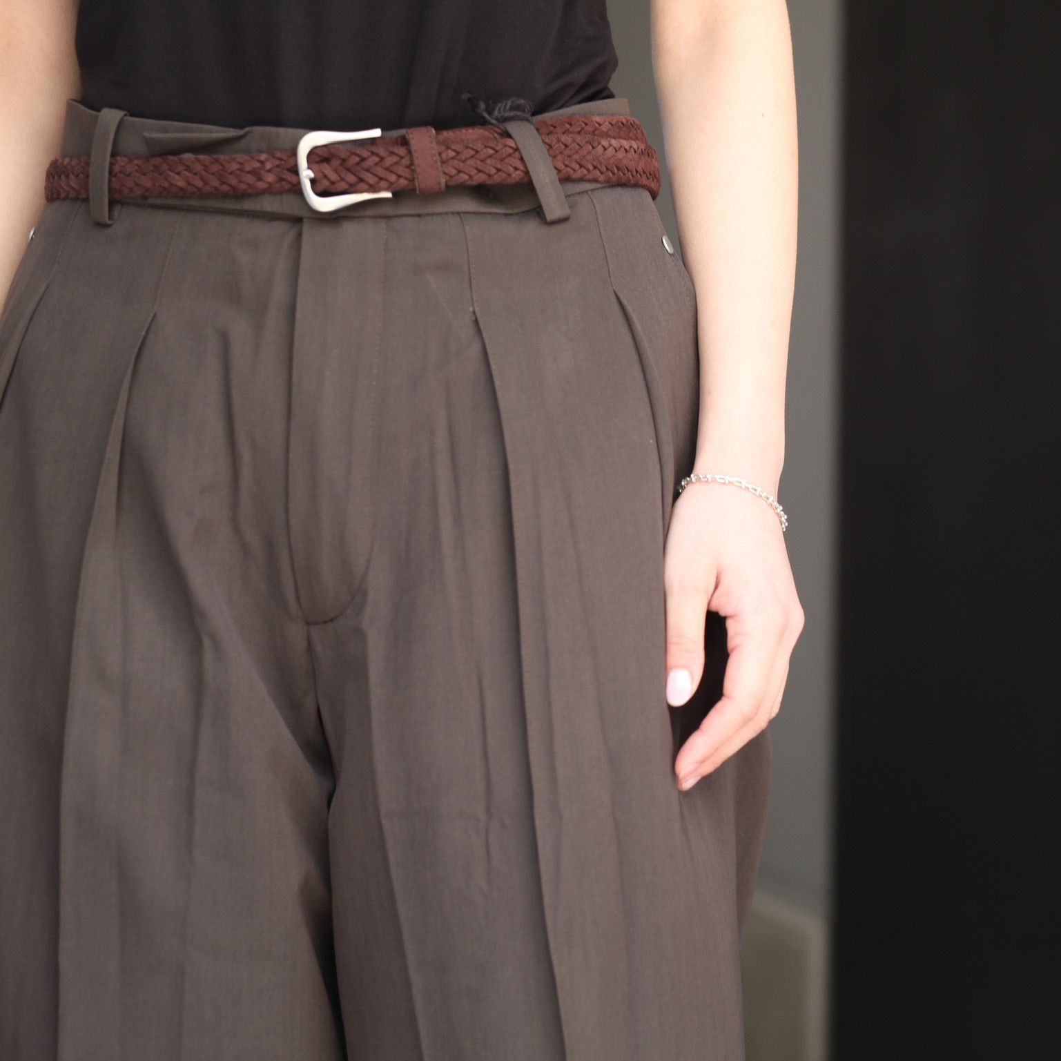 新品未使用】Omar Afridi / PRESS TROUSERS studioarabiya.com