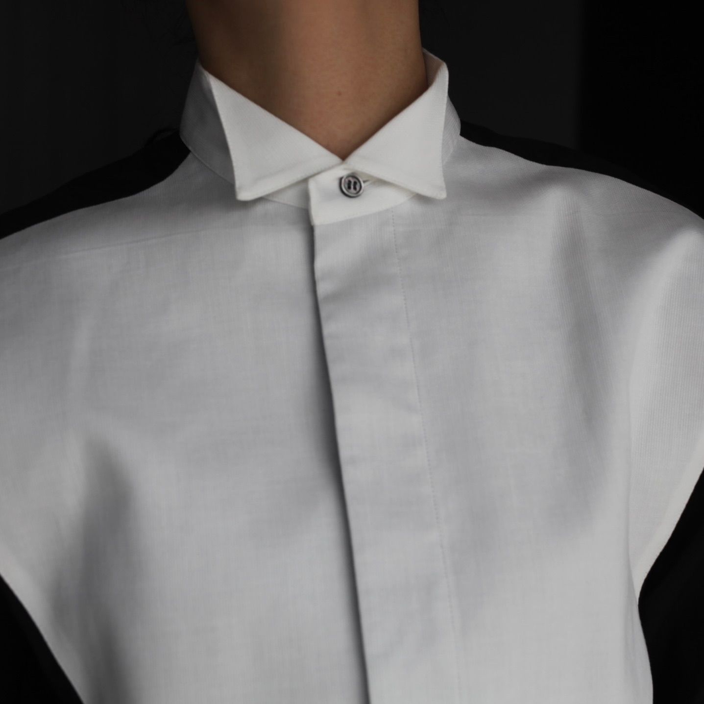 【残り一点】Big Shoulder Starched Bosom