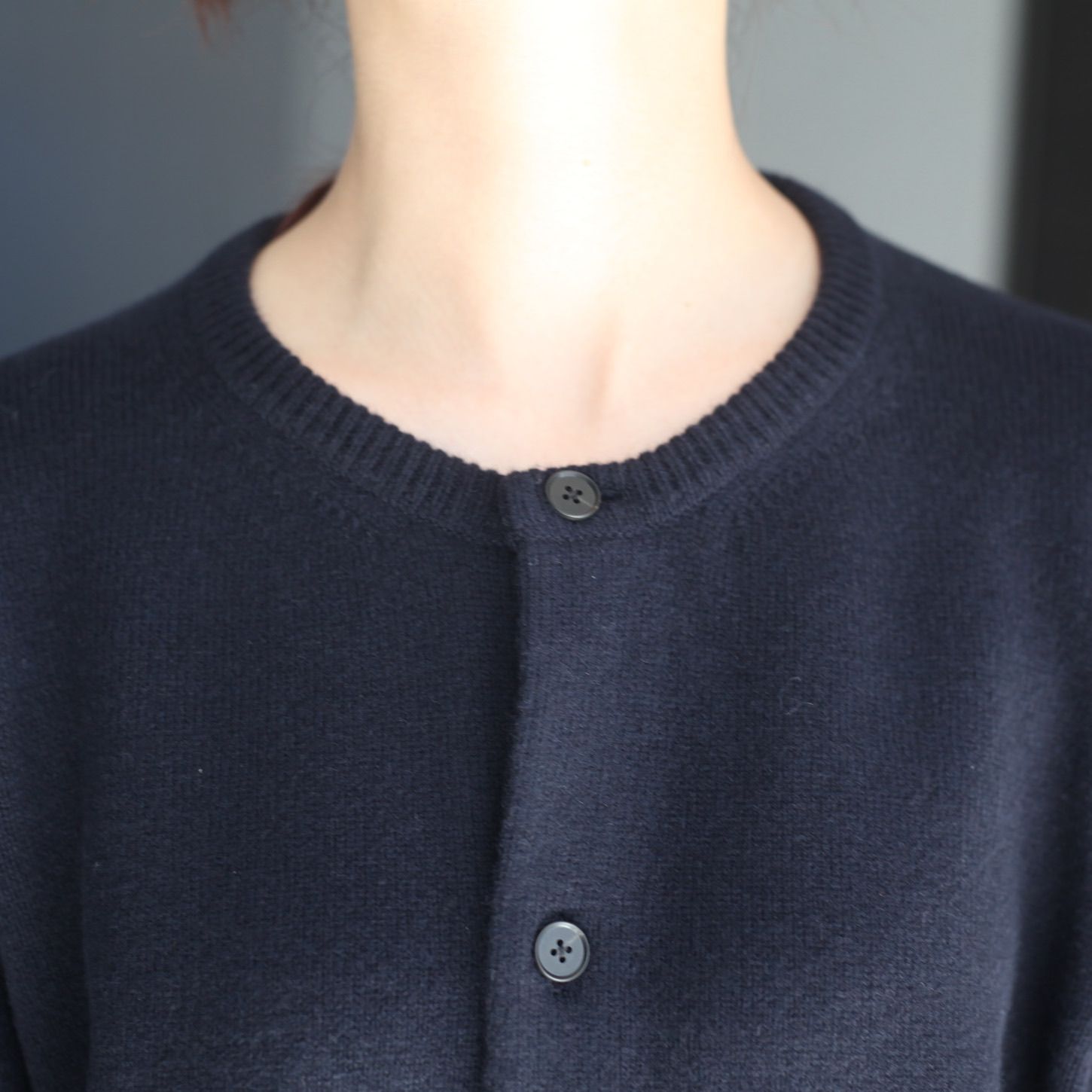 【残りわずか】Extra Fine Wool Knit Crew Neck Cardigan