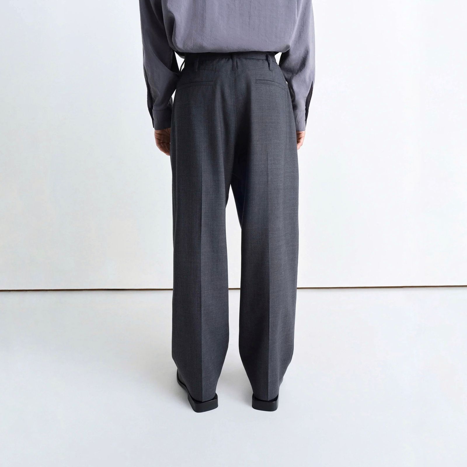 LEMAIRE - 【残り一点】Belted Pleated Pants | ACRMTSM ONLINE