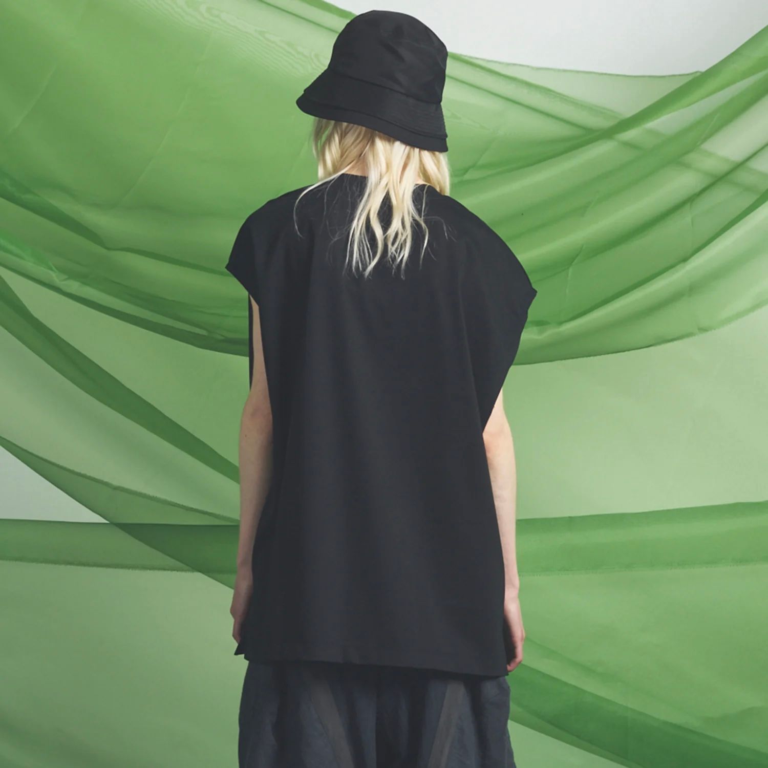 【残り一点】Smashing Punch Prime-Over Sleeveless T-Shirt