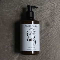 【残りわずか】Cedar & Patchouli Exfoliating Hand Soap(300ml)