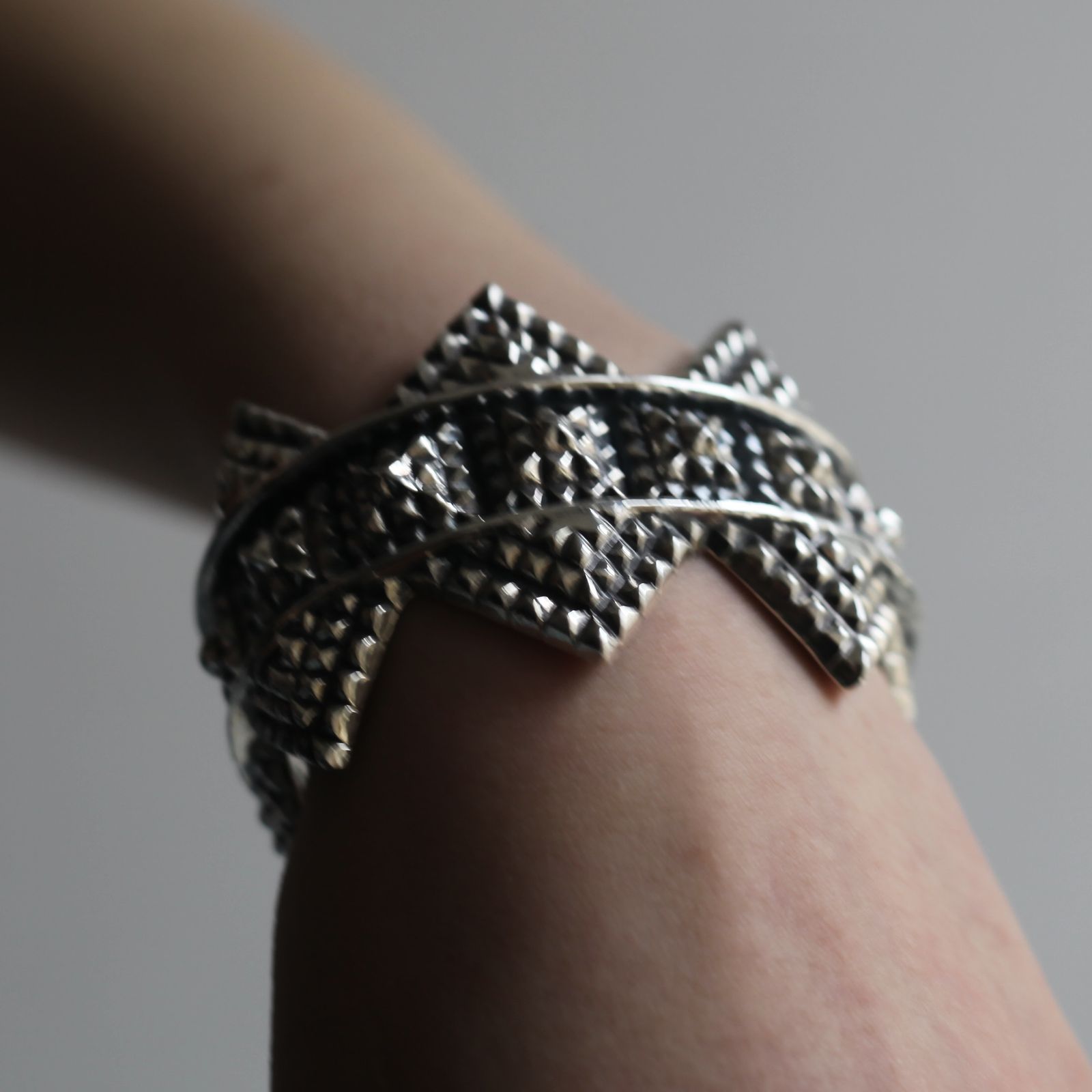 【お取り寄せ注文可能】Triangle E Bangle(SILVER)