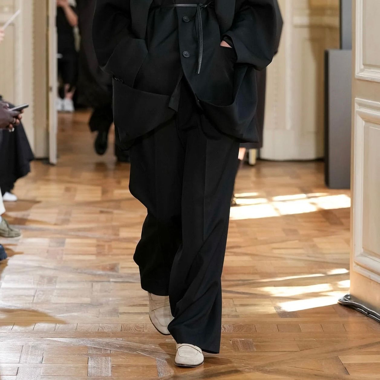 【残りわずか】Easy Long Wide Trousers(2/90 WOOL GABARDINE)