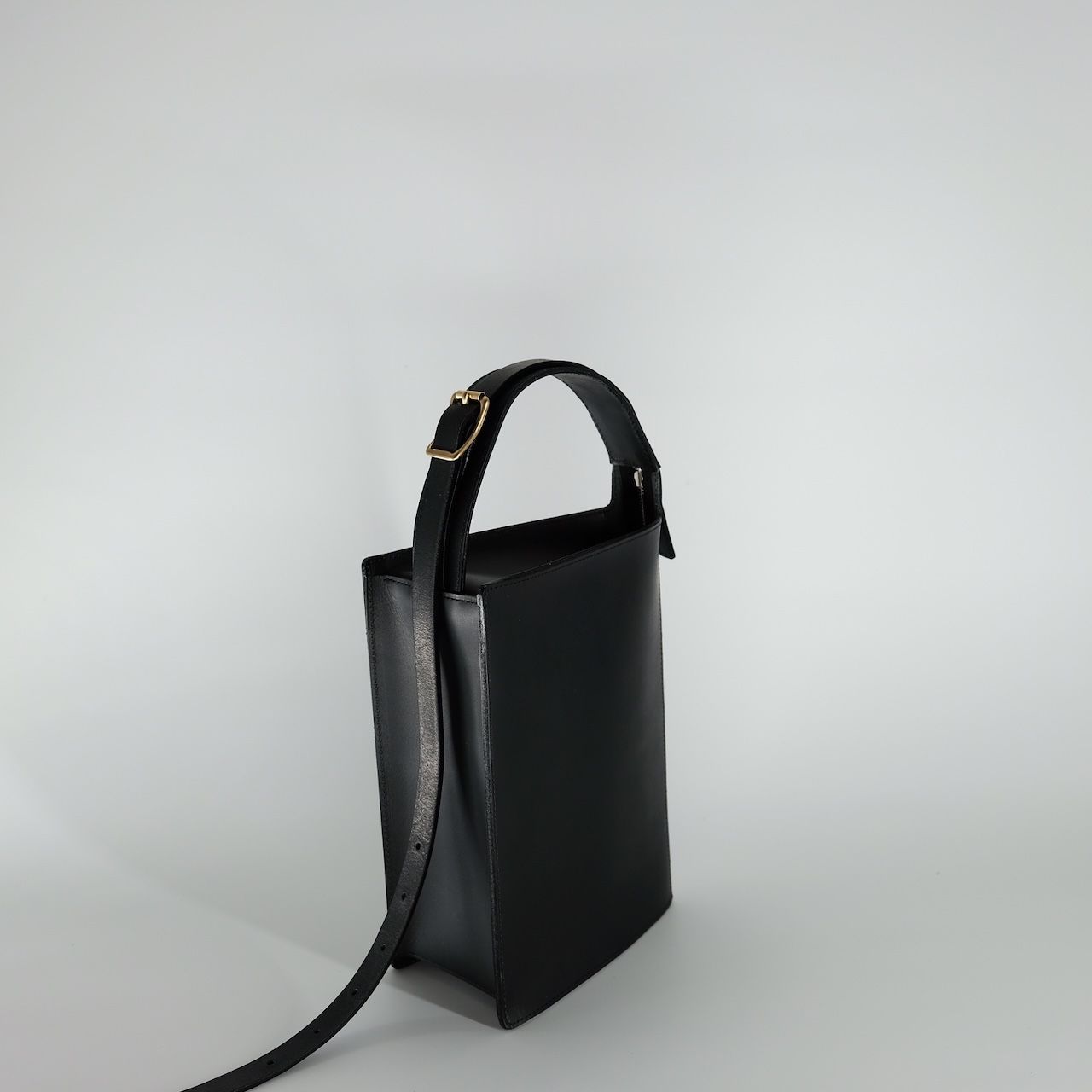 【残りわずか】Handle Clutch Large
