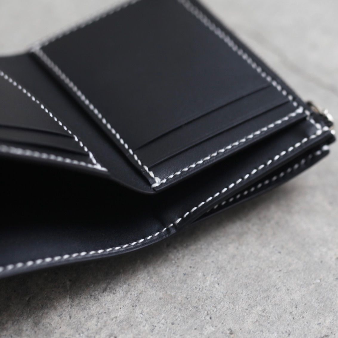 【再販売通知受付可能】Switch Trifold Wallet(ALT)