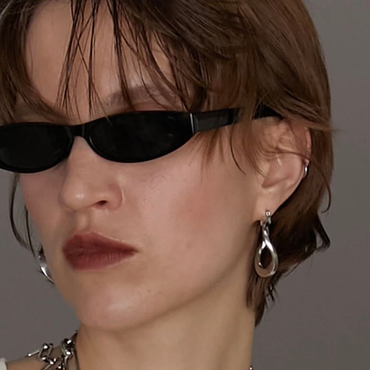 【残り一点】Curve Chain Earrings