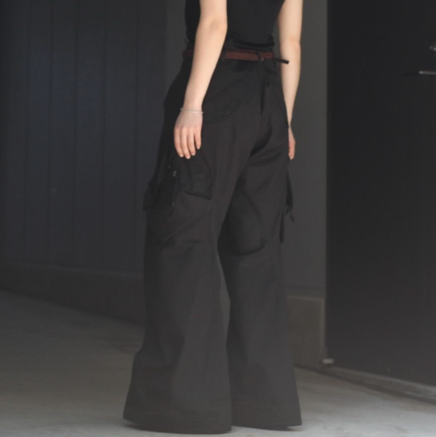 【残りわずか】3D Twisted Cargo Pants
