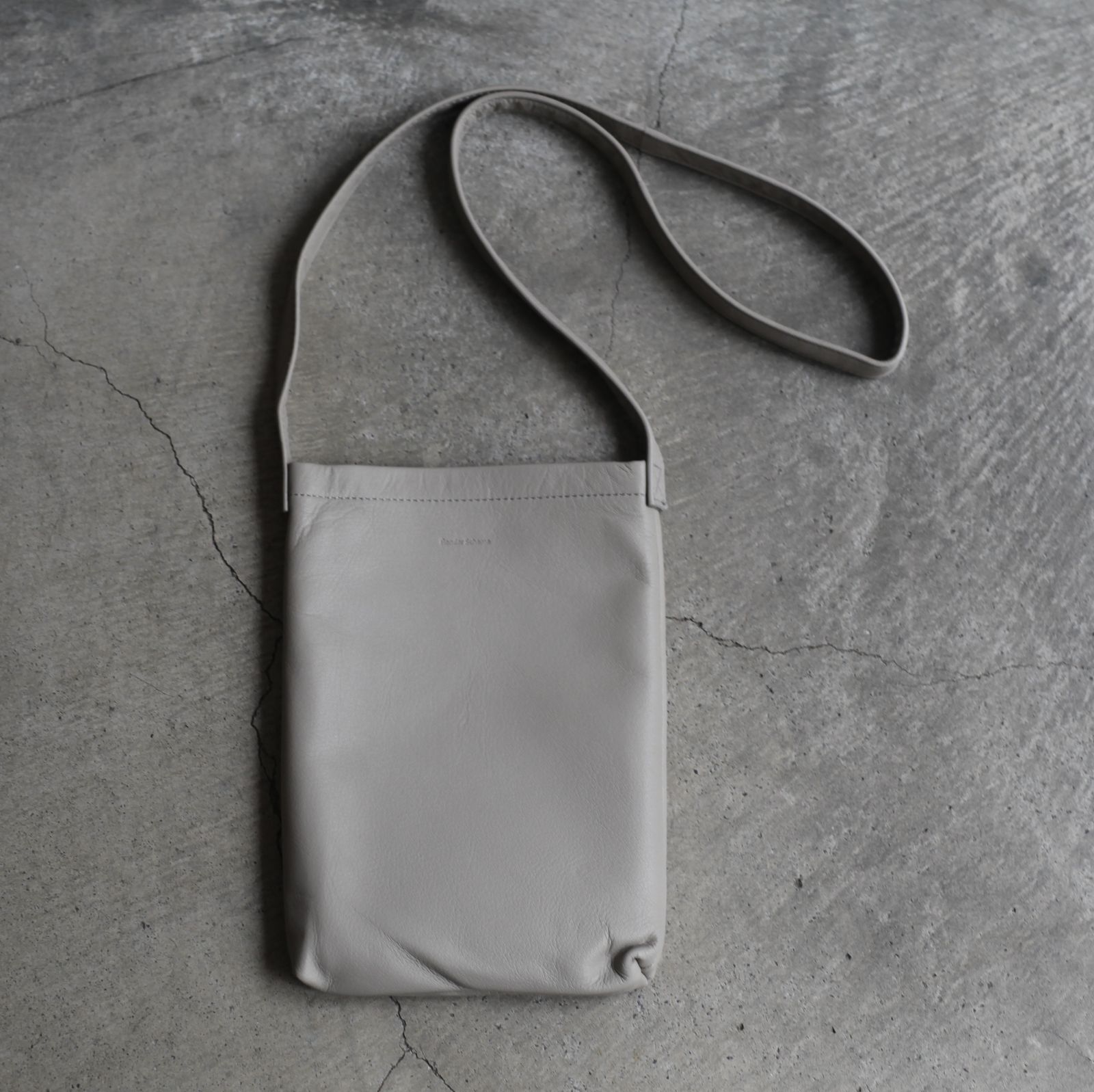 【残りわずか】Cow Shoulder Small(OAK)
