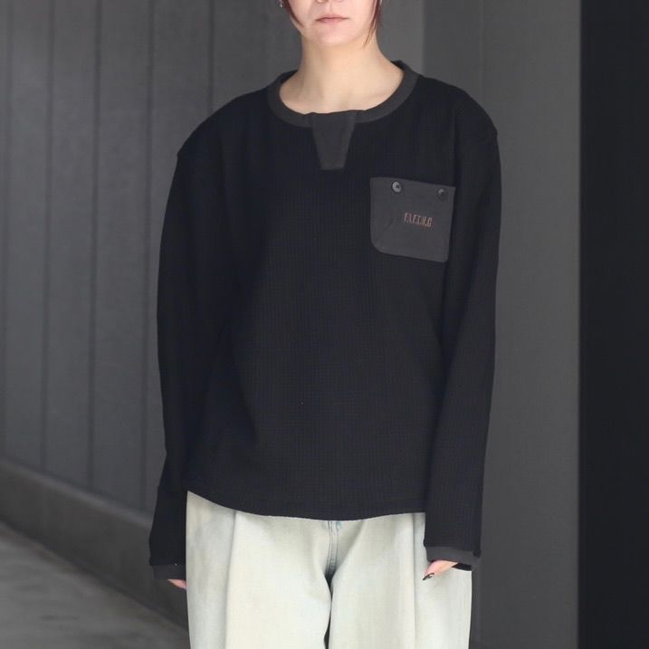 【残り一点】Pacis Thermal Henley Neck