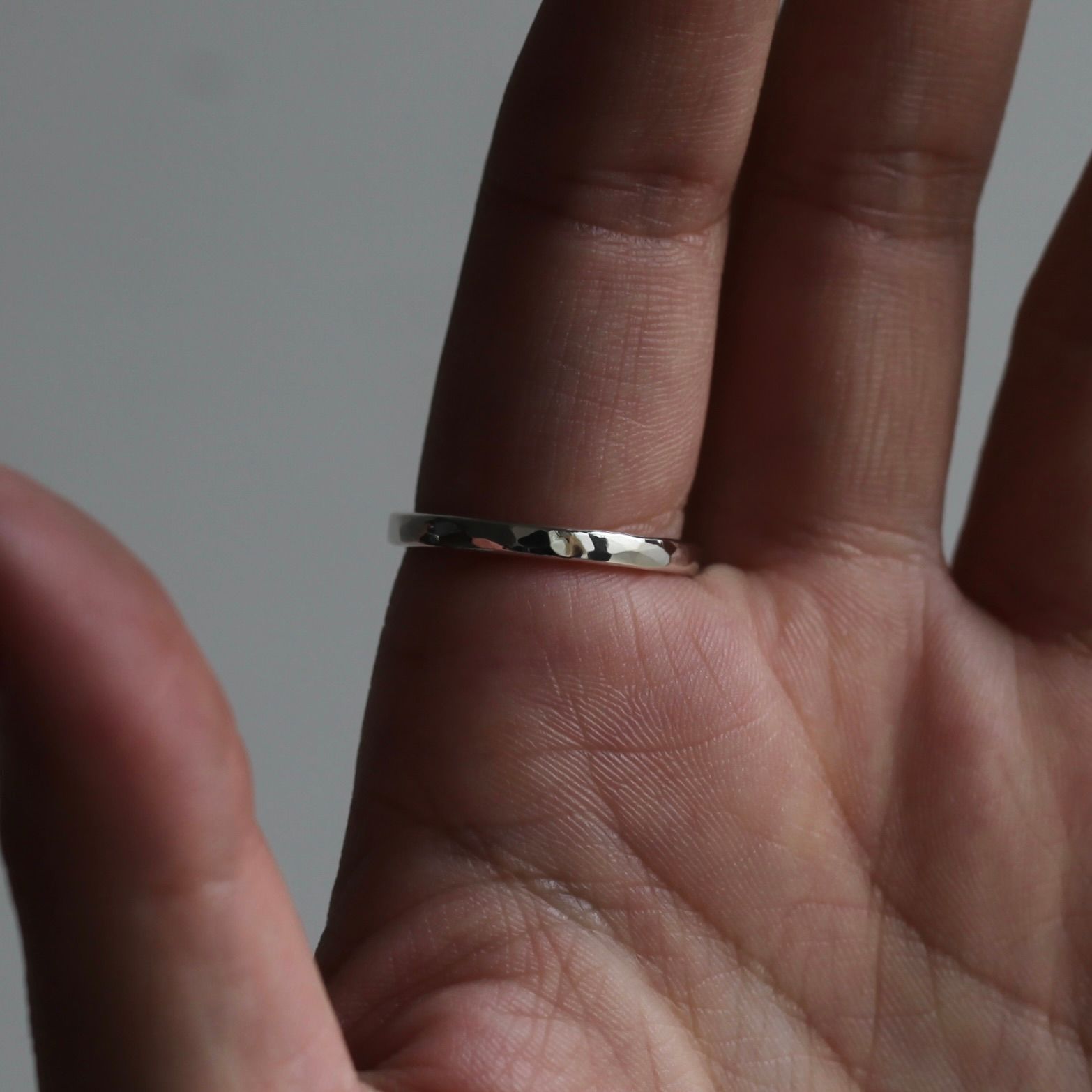 【残り一点】Oval Hammered Ring(2.5mm)