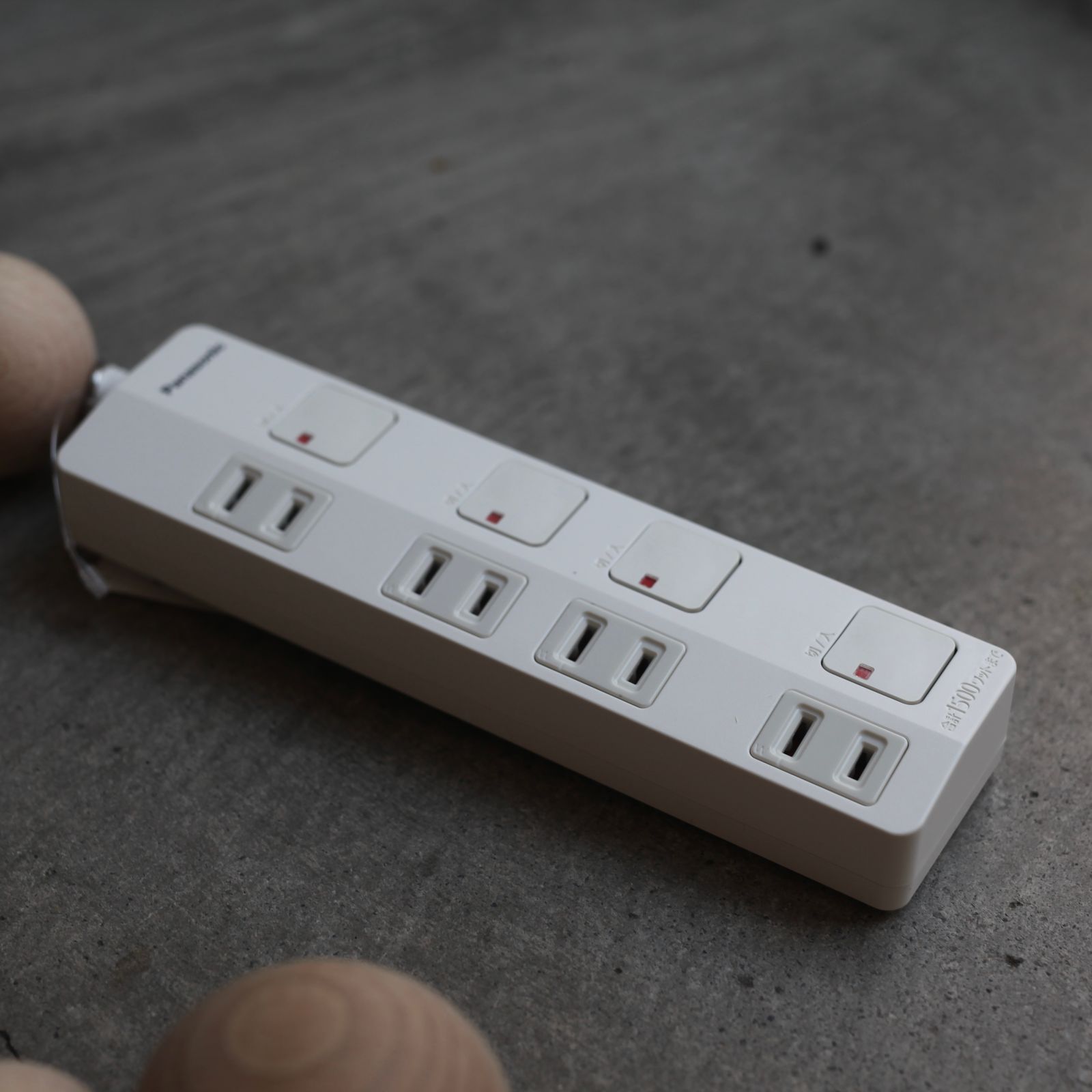 BLESS - 【再販売通知受付可能】Cable Jewelry Multiplug_1.4m BLESS - 【再販売通知受付可能】Cable Jewelry Multiplug_1.4m