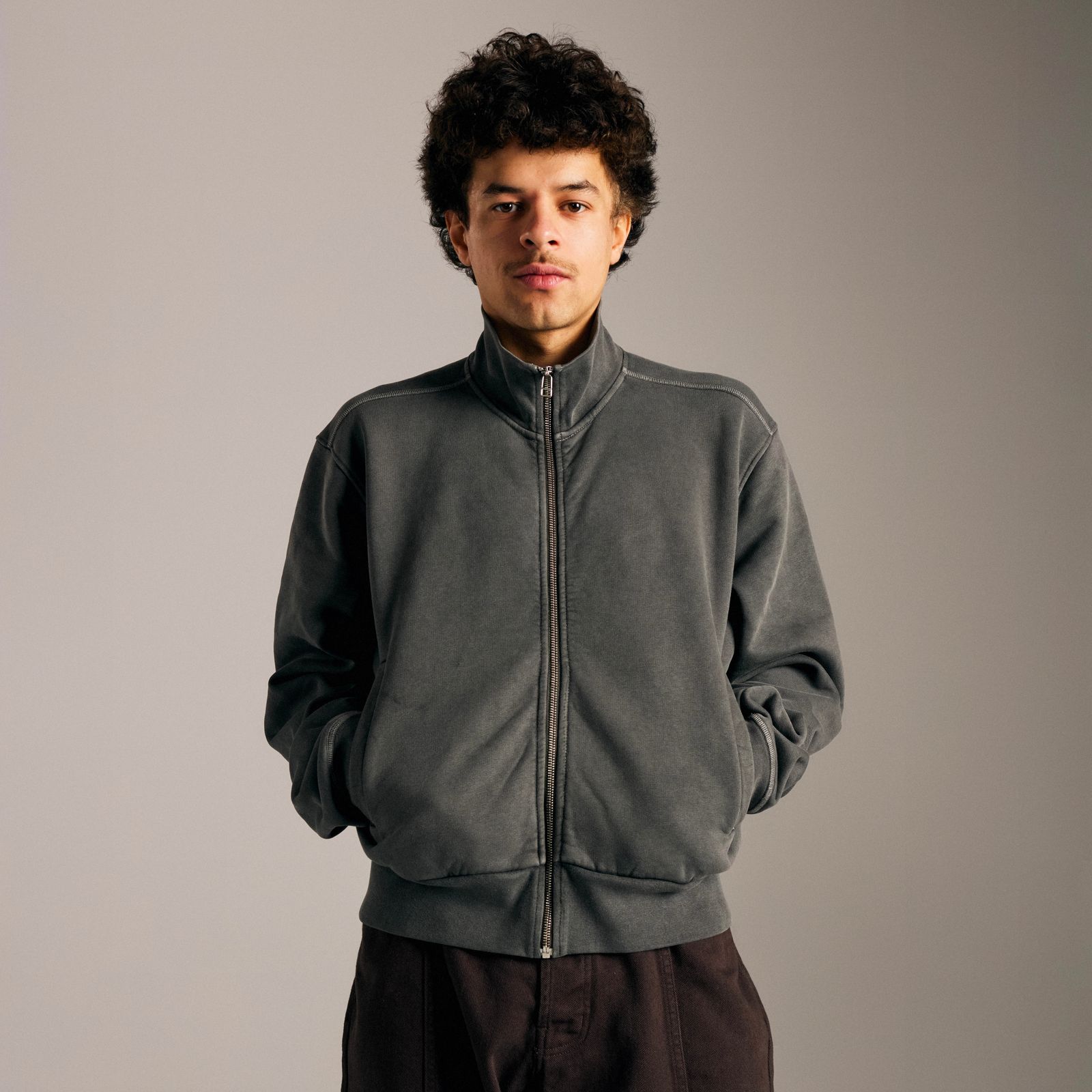 【残り一点】Full Zip Sweat