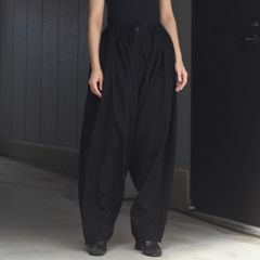 【残り一点】内股ドレープパンツ