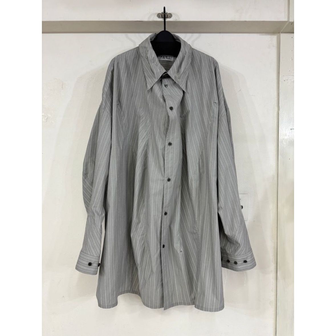 【残り一点】Distorted Darts Shirt