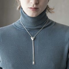 【お取り寄せ注文可能】Triangle Tie Necklace