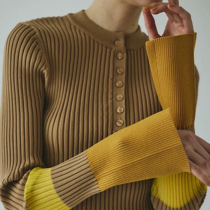 【残り一点】Henley Neck Knit Tops