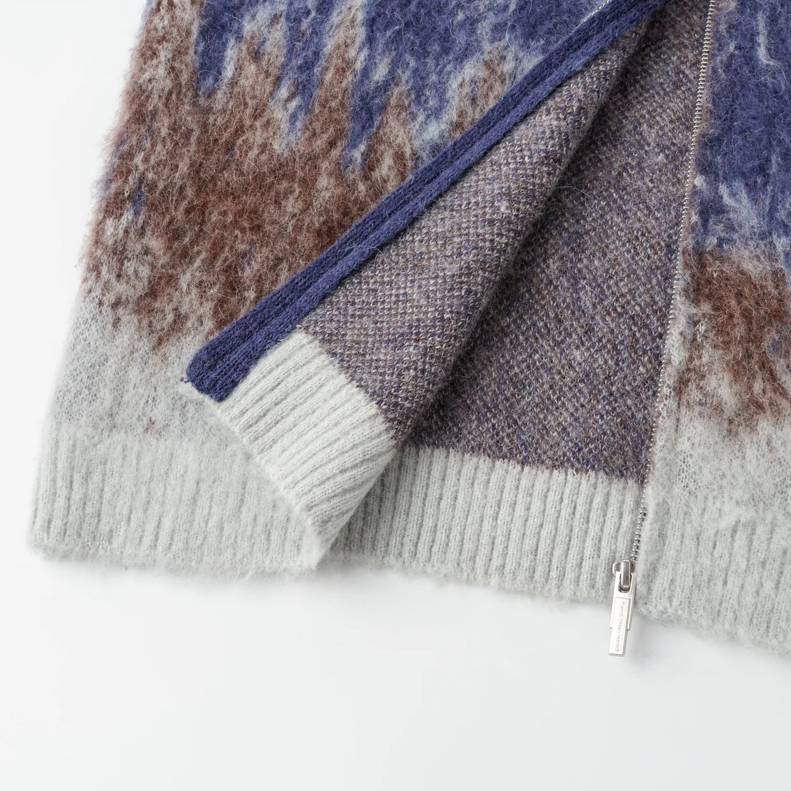 【残り一点】Blue-to-Brown Gradient Cardigan