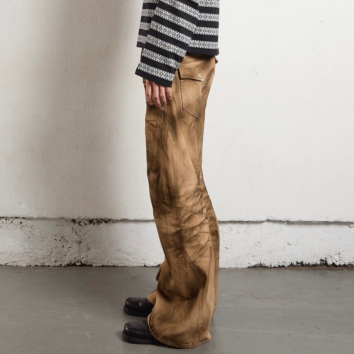 〈NVRFRGT〉3D TWISTED JEANS 2.0 NVRFRGT - 【残りわずか】3D Twisted Jeans 2.0 | ACRMTSM