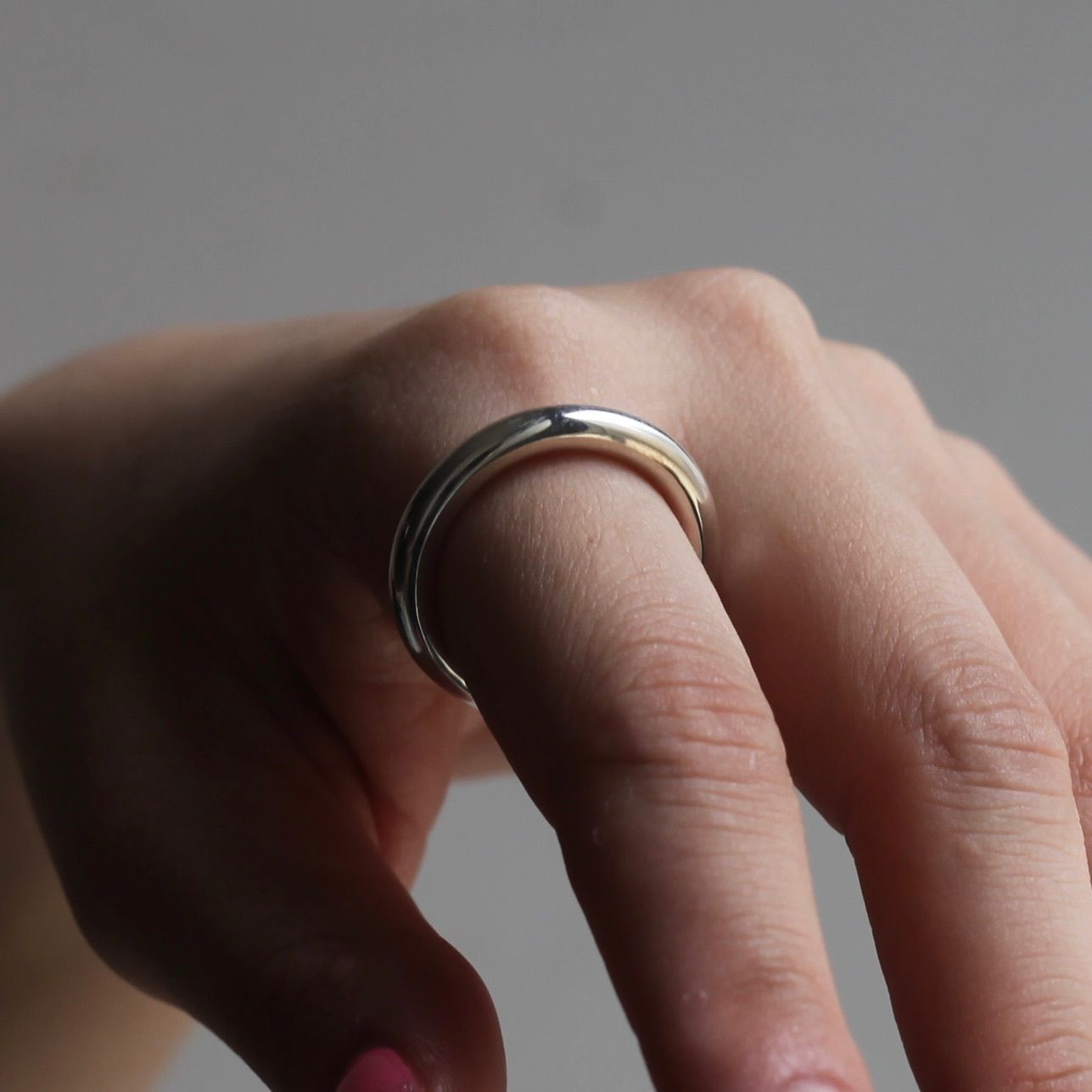 【残り一点】Oval Link Ring 4mm(WHITE)
