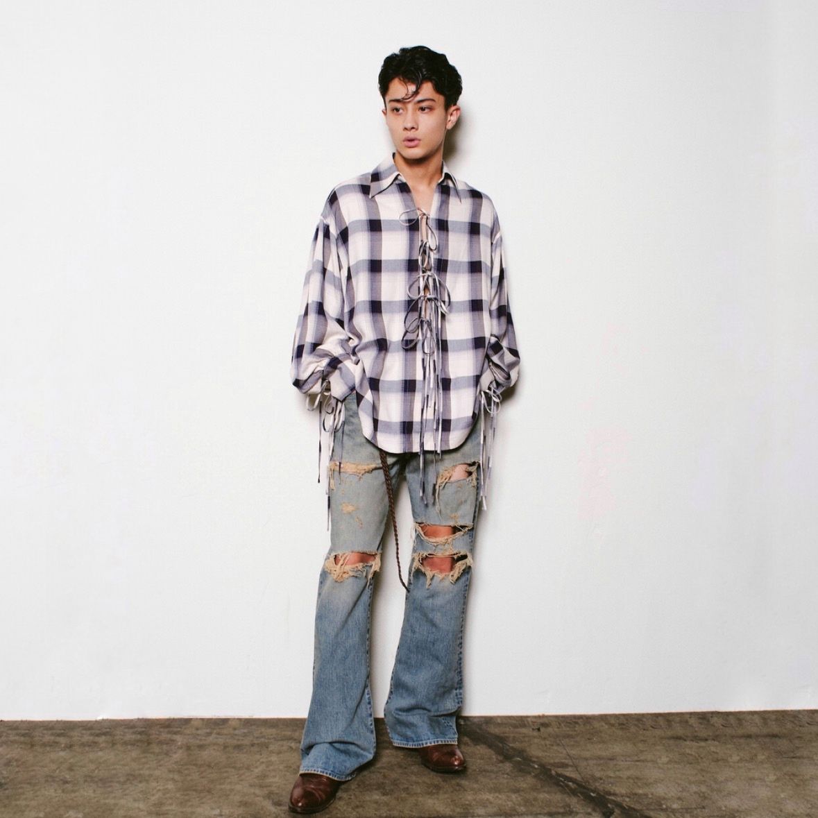 【残り一点】Damaged Modern Denim Pants Flared Cut