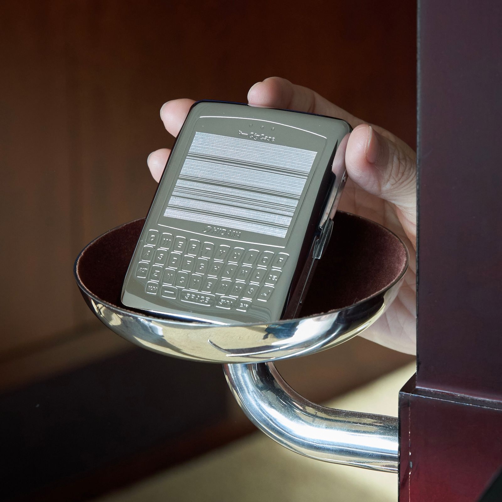 【残りわずか】Cellphone Cig Case