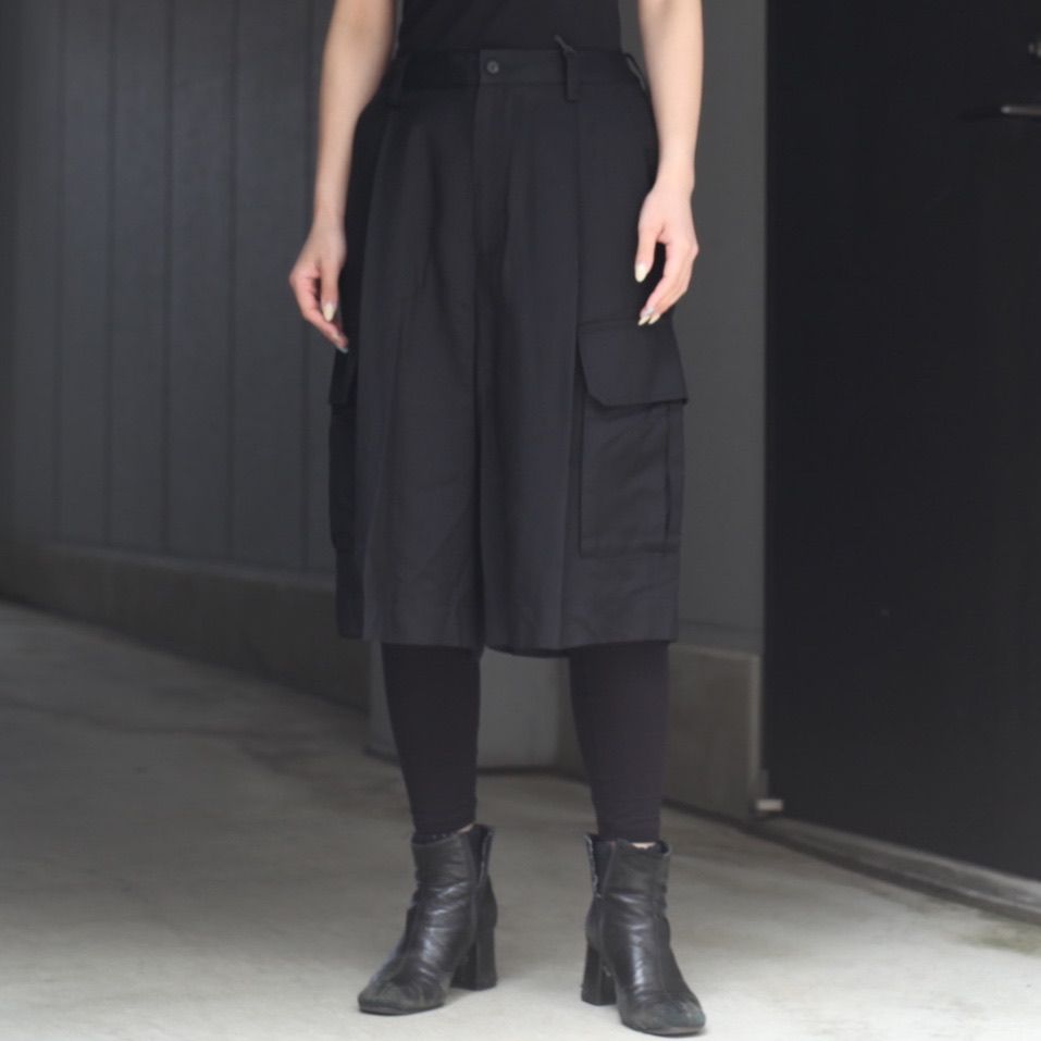 【残りわずか】Silk Cupro Cargo Short Trousers