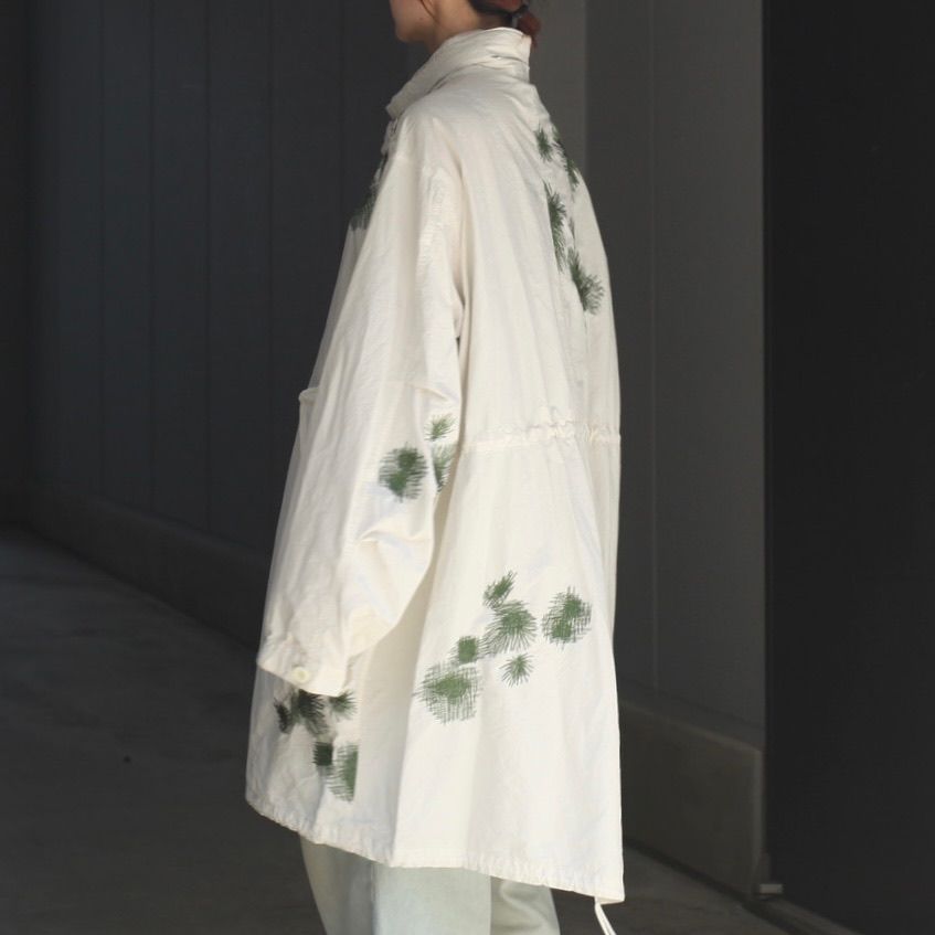 【残り一点】Embroidery Snow Parka