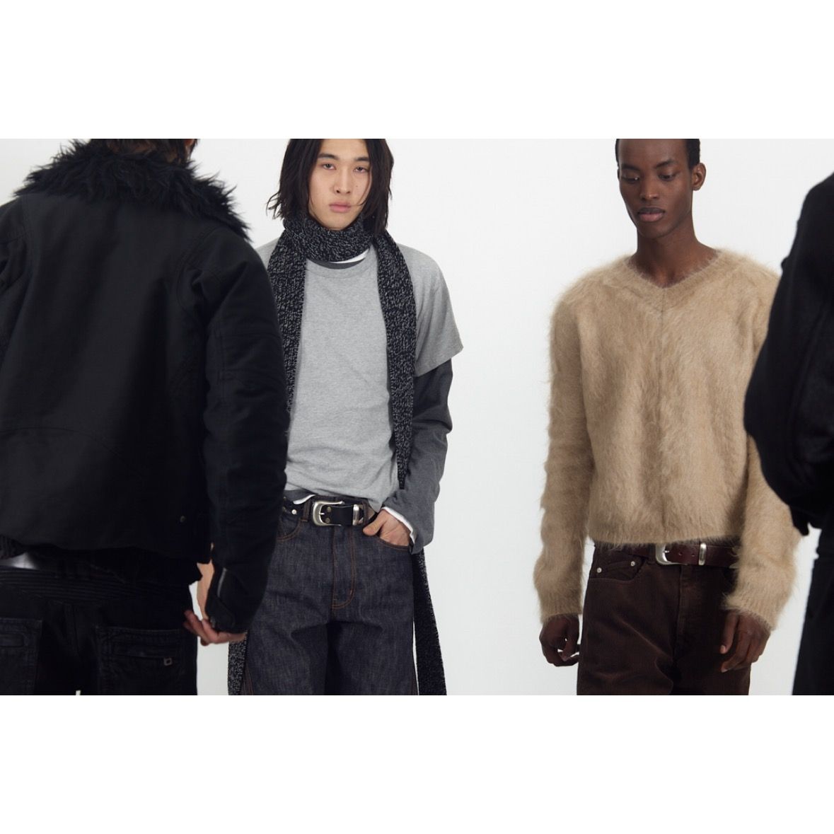 【残り一点】Brushed Mohair V-Neck Sweater