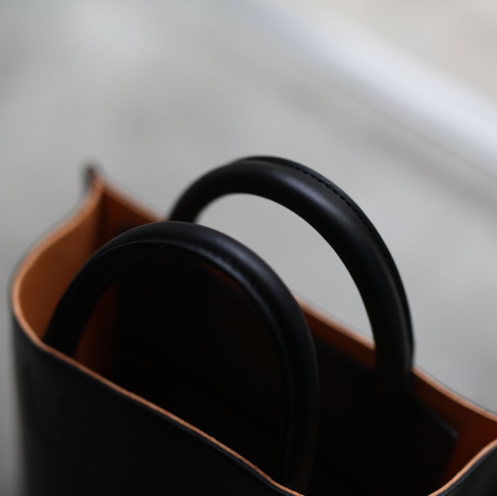 【再販売通知受付可能】Tote S
