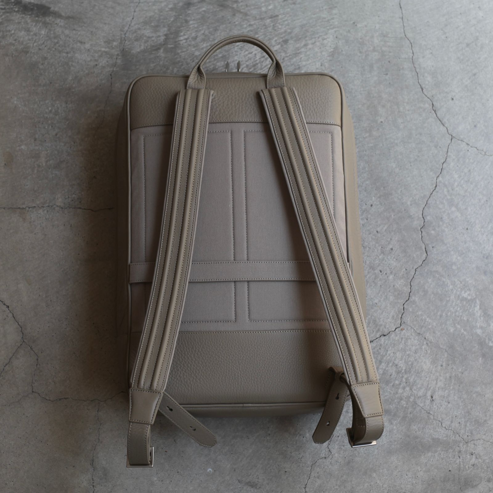 【残り一点】ソフトバックパック_Medium(TAUPE)