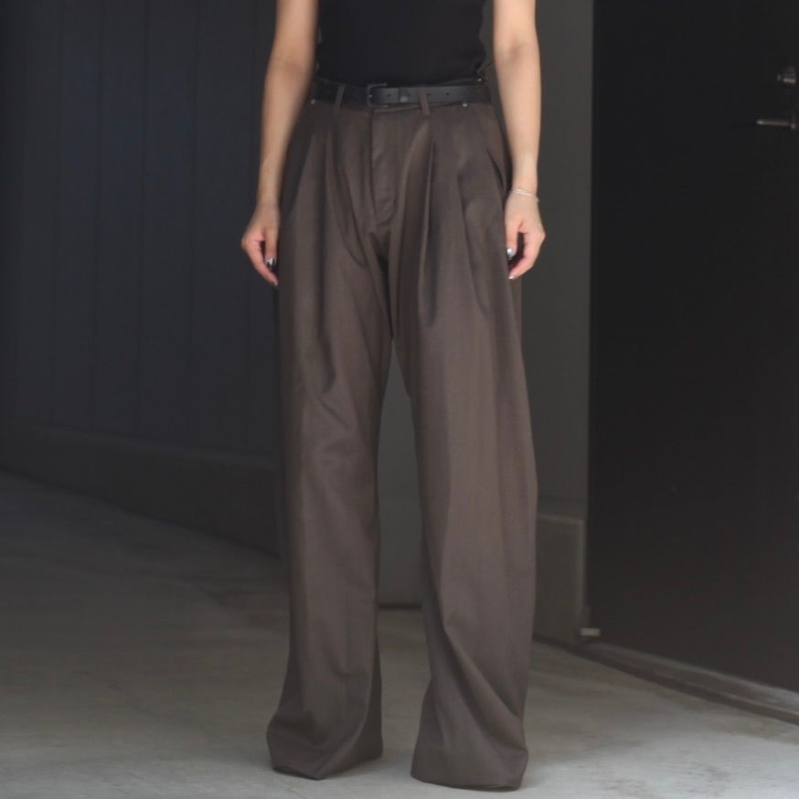 【残り一点】2Tucked Curved Leg Trousers