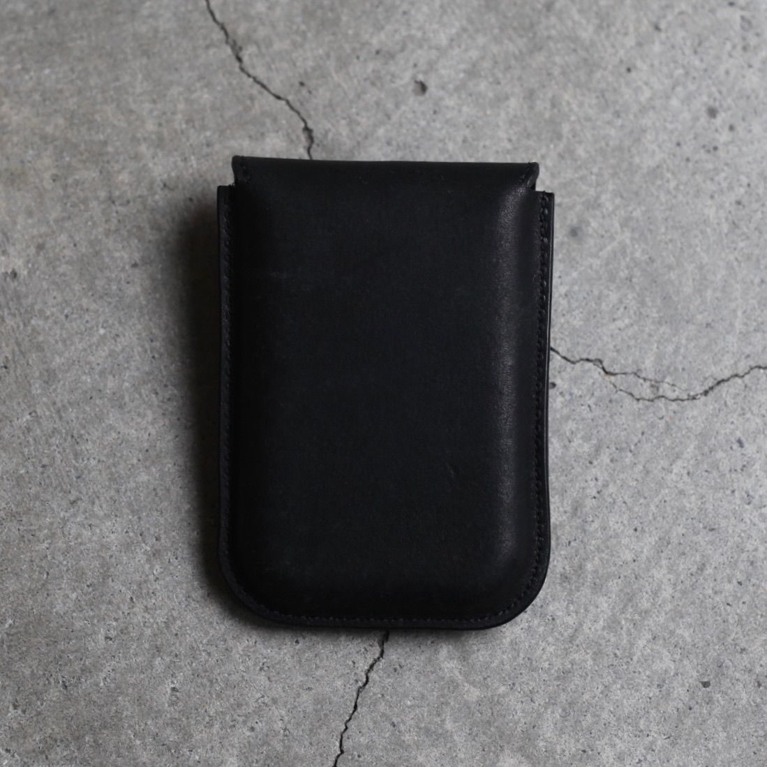 【次回入荷1月中旬予定】Flap Card Case(BLACK)