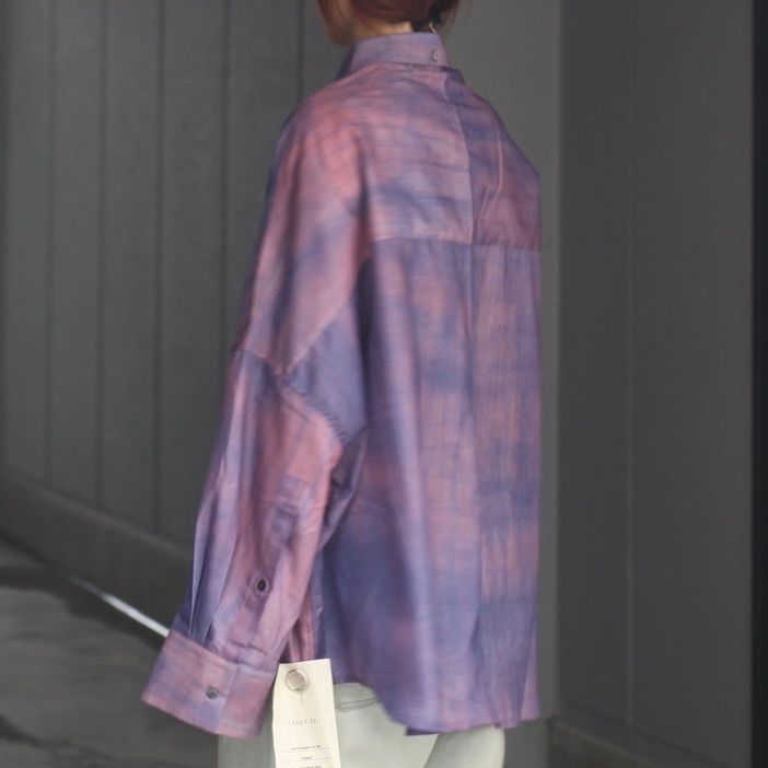 【残りわずか】Giant Shirt