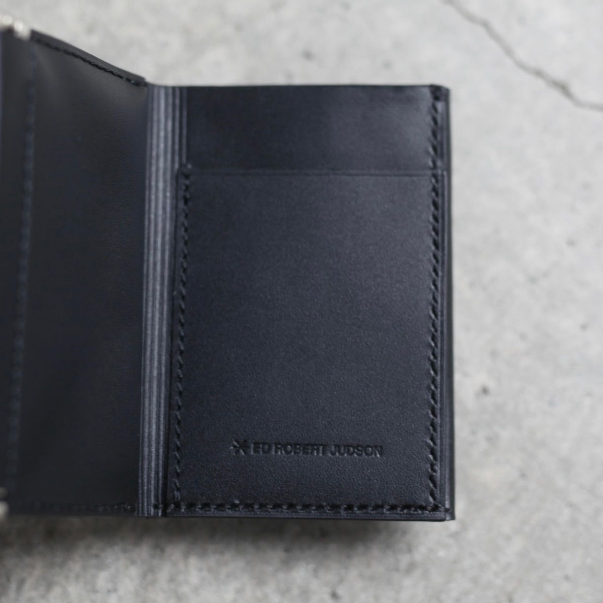 【残りわずか】Flap Trifold Wallet(THIN)